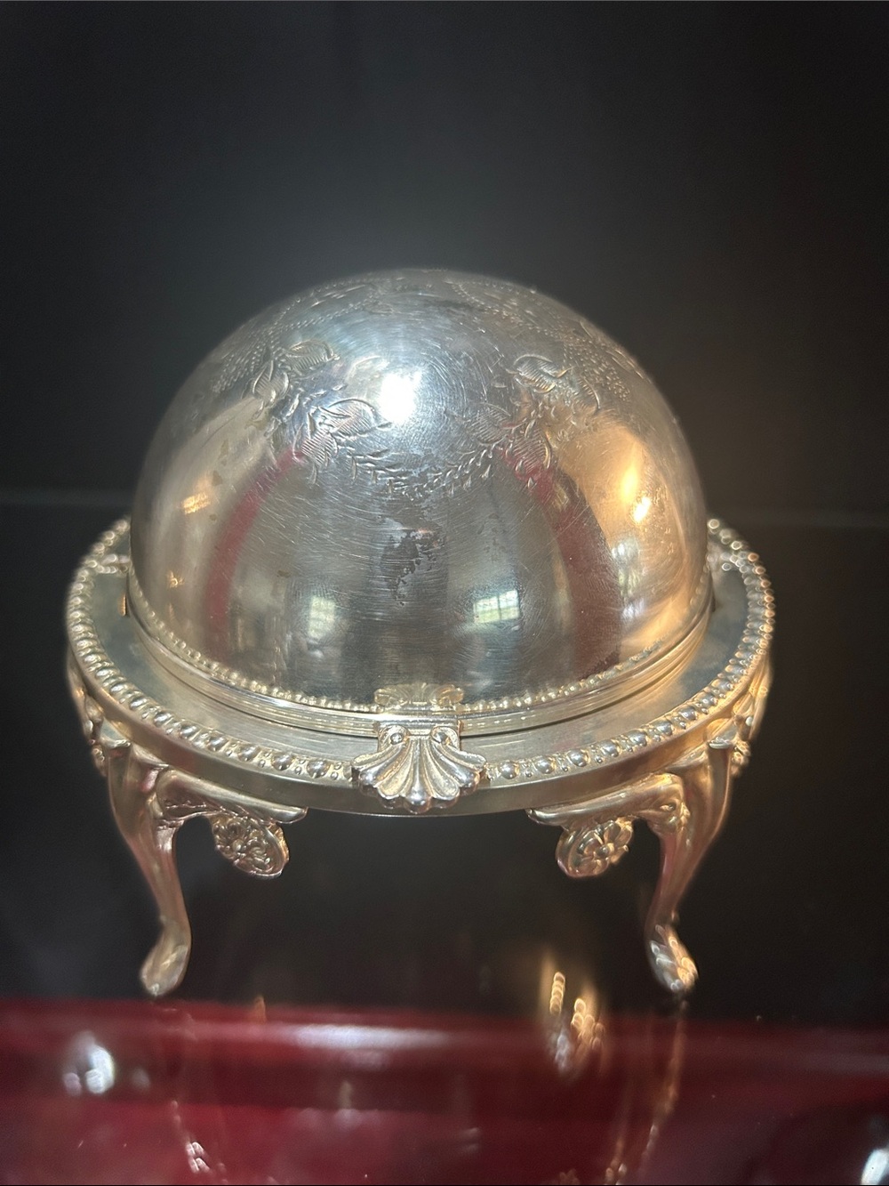 Vintage English Silver Plated
Caviar or Butter Dish with Roll-Top Dome